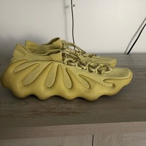 Yeezy 450 Resin